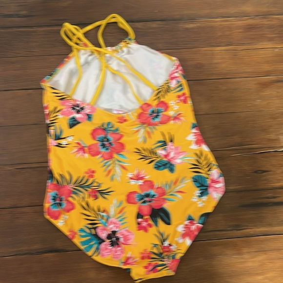 Kamu Hawaiian print swimsuit size 14 - Picture 4 of 5